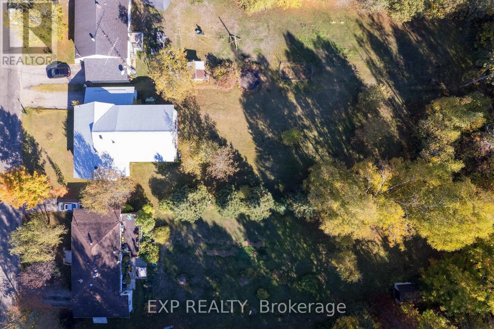 1043 Estates Road, Highlands East (Bicroft Ward), Ontario  K0L 1C0 - Photo 13 - X12442292