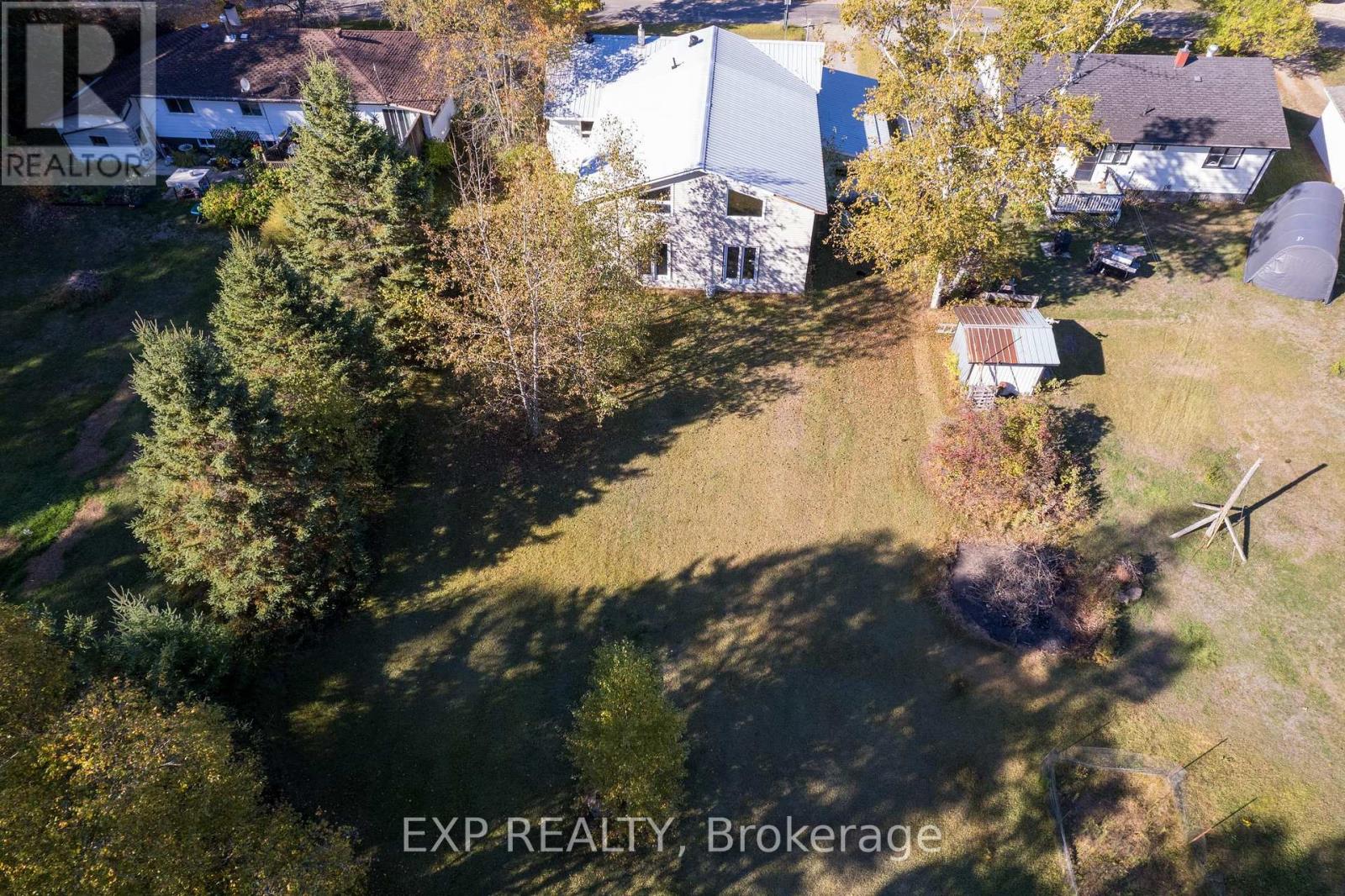 1043 Estates Road, Highlands East (Bicroft Ward), Ontario  K0L 1C0 - Photo 14 - X12442292