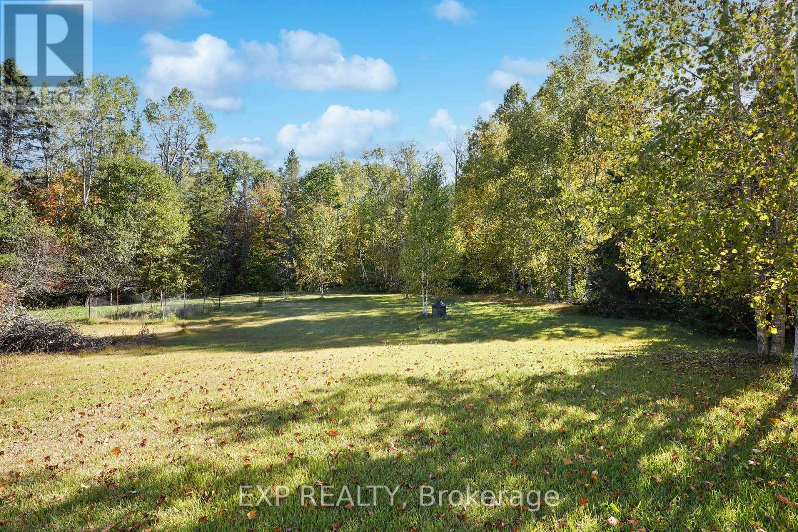 1043 Estates Road, Highlands East (Bicroft Ward), Ontario  K0L 1C0 - Photo 16 - X12442292