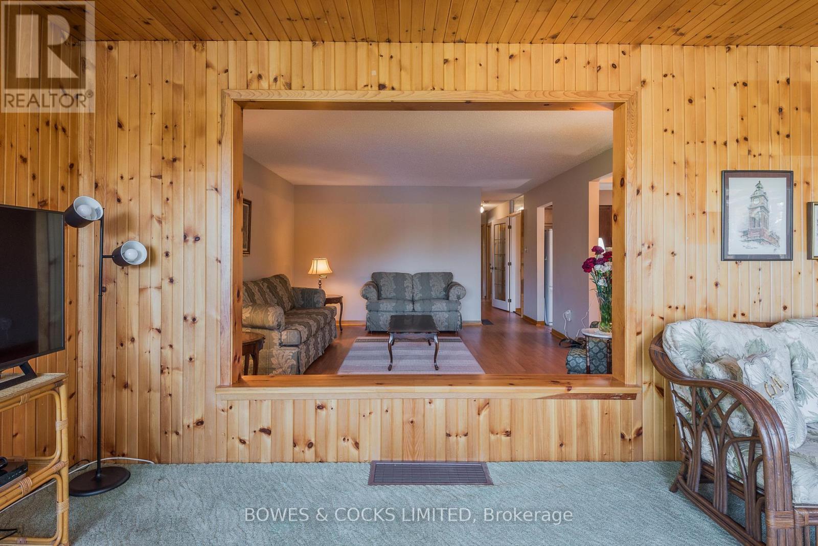 274 Sherin Avenue, Peterborough (Ashburnham Ward 4), Ontario  K9J 1B6 - Photo 19 - X12442561