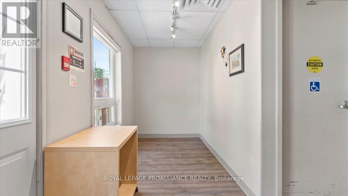 27 Doxsee Avenue N, Trent Hills (Campbellford), Ontario  K0L 1L0 - Photo 25 - X12442585