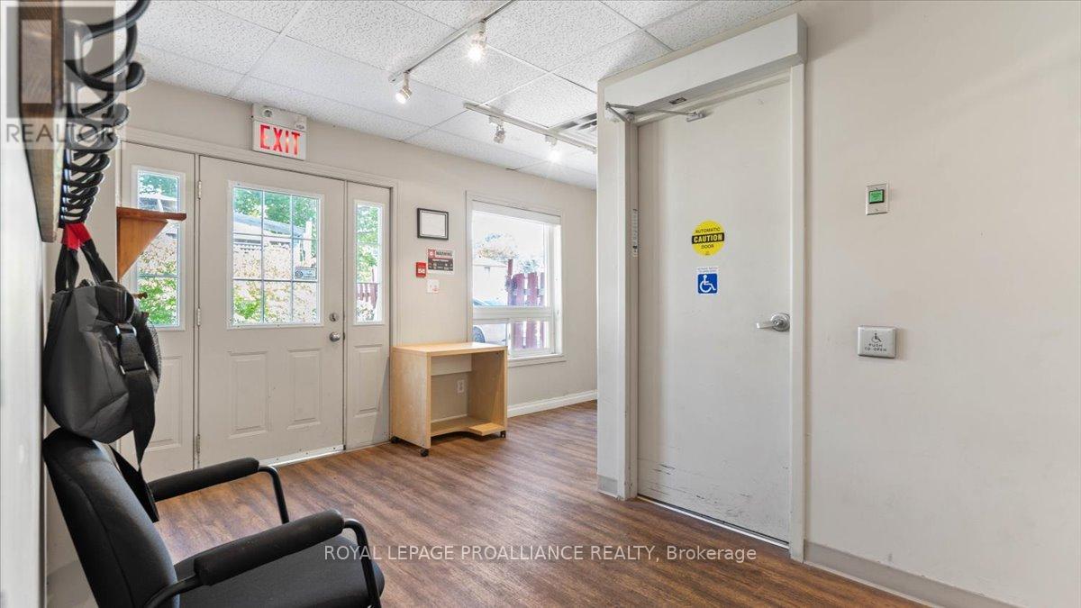 27 Doxsee Avenue N, Trent Hills (Campbellford), Ontario  K0L 1L0 - Photo 26 - X12442585