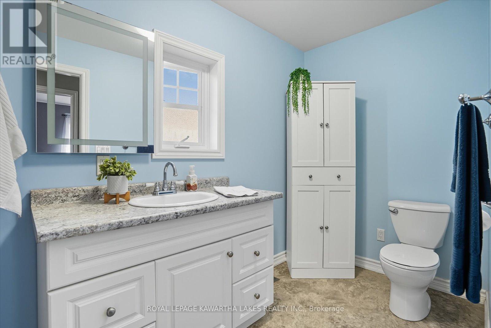 18 Mary Street W, Kawartha Lakes (Lindsay), Ontario  K9V 2N4 - Photo 26 - X12442674