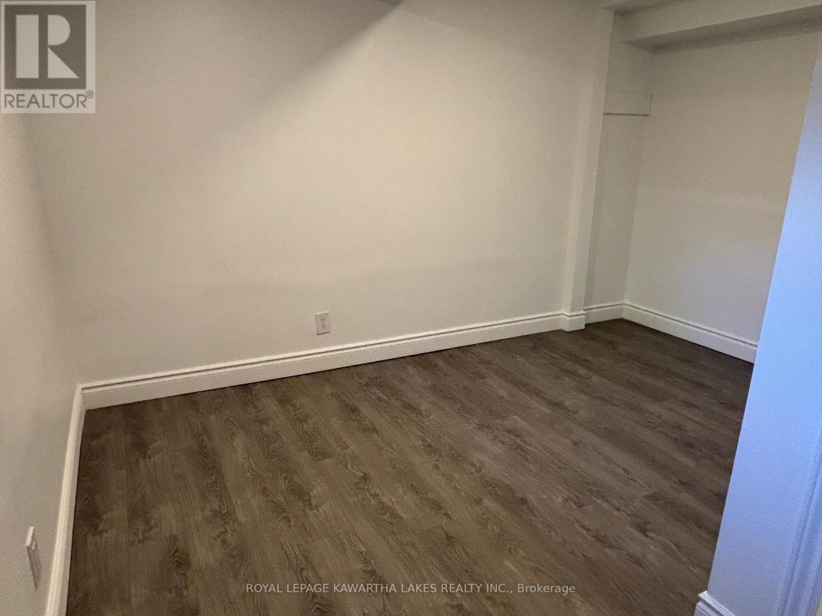 Lower - 128 Angeline Street N, Kawartha Lakes (Lindsay), Ontario  K9V 4N1 - Photo 7 - X12443104