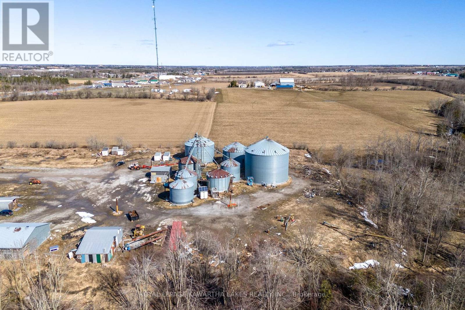 2788 Hwy 35, Kawartha Lakes (Ops), Ontario  K9V 4R4 - Photo 15 - X12443755