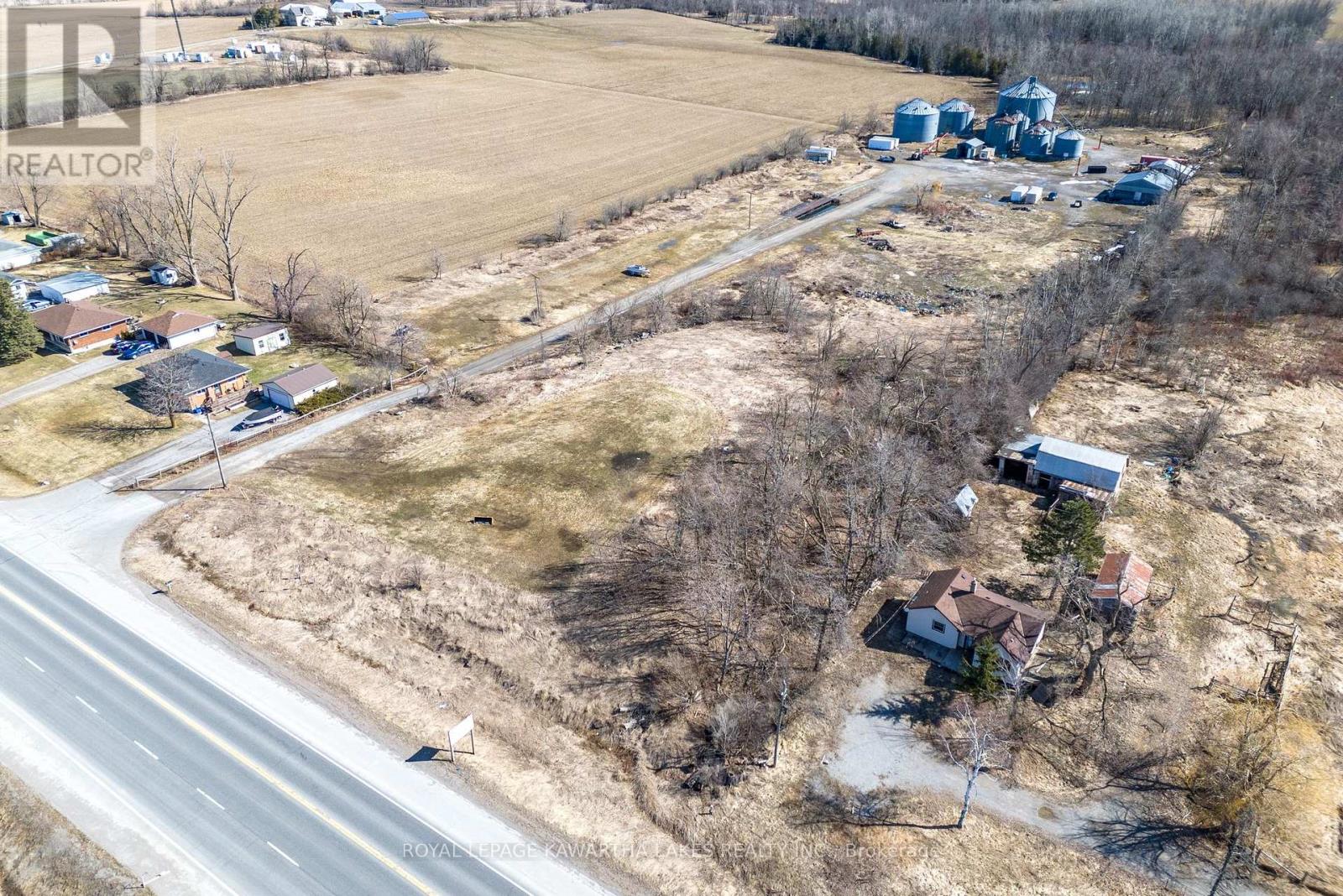 2788 Hwy 35, Kawartha Lakes (Ops), Ontario  K9V 4R4 - Photo 19 - X12443755