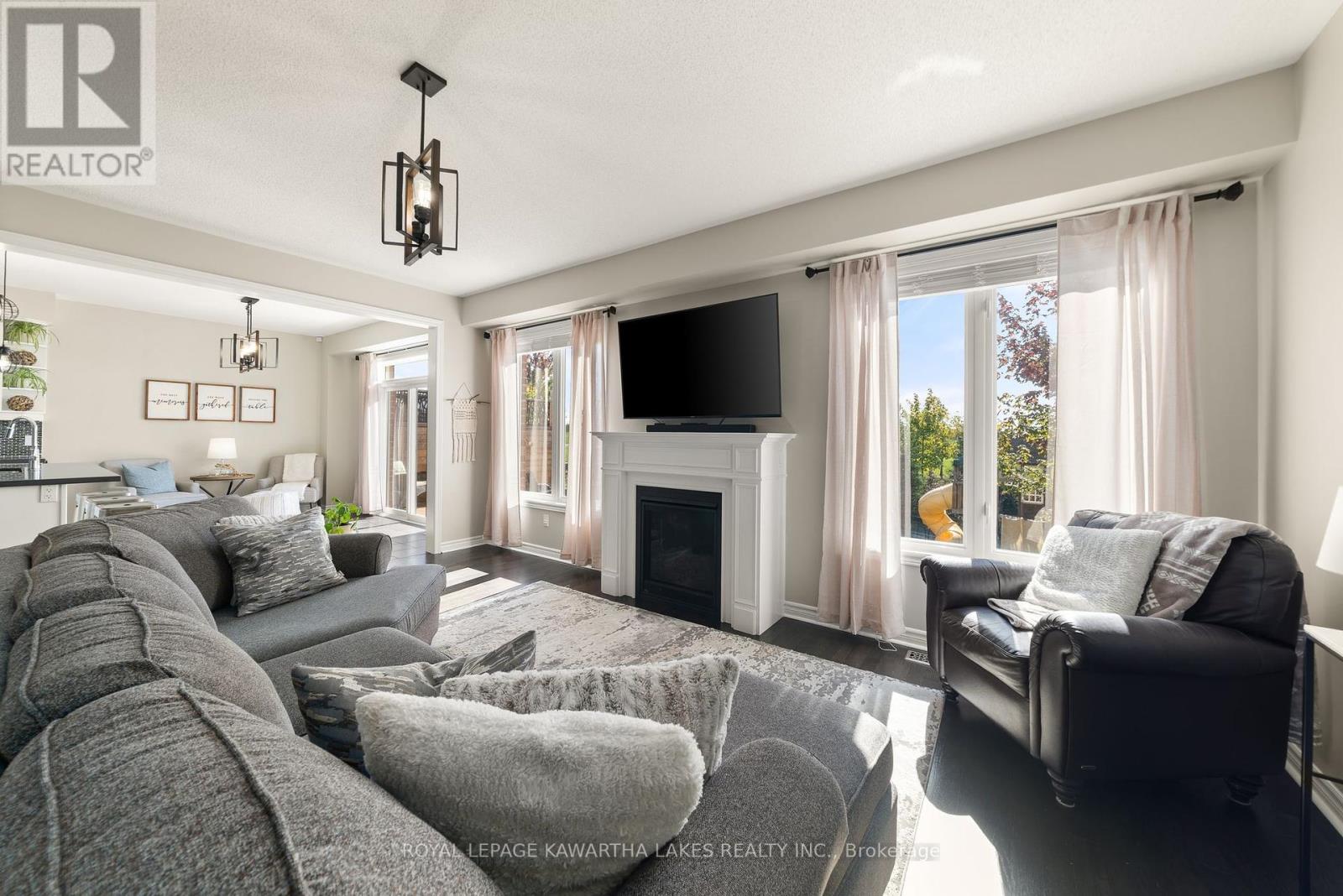 29 Logan Lane, Kawartha Lakes (Lindsay), Ontario  K9V 0L3 - Photo 21 - X12443827