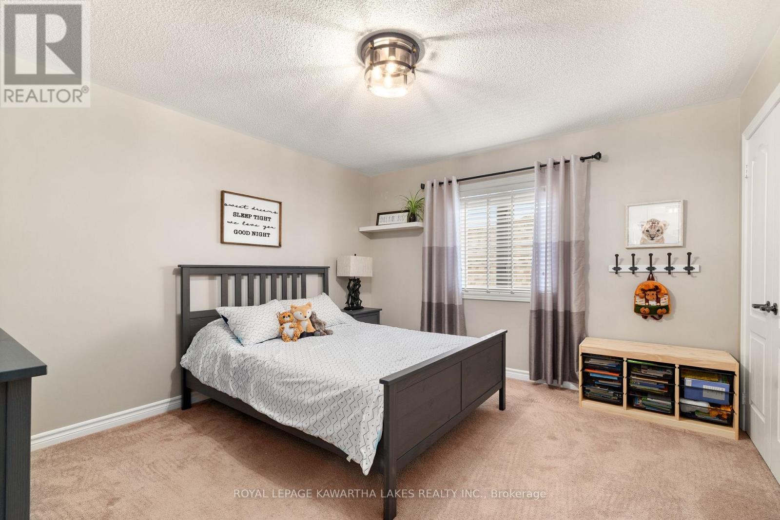 29 Logan Lane, Kawartha Lakes (Lindsay), Ontario  K9V 0L3 - Photo 34 - X12443827
