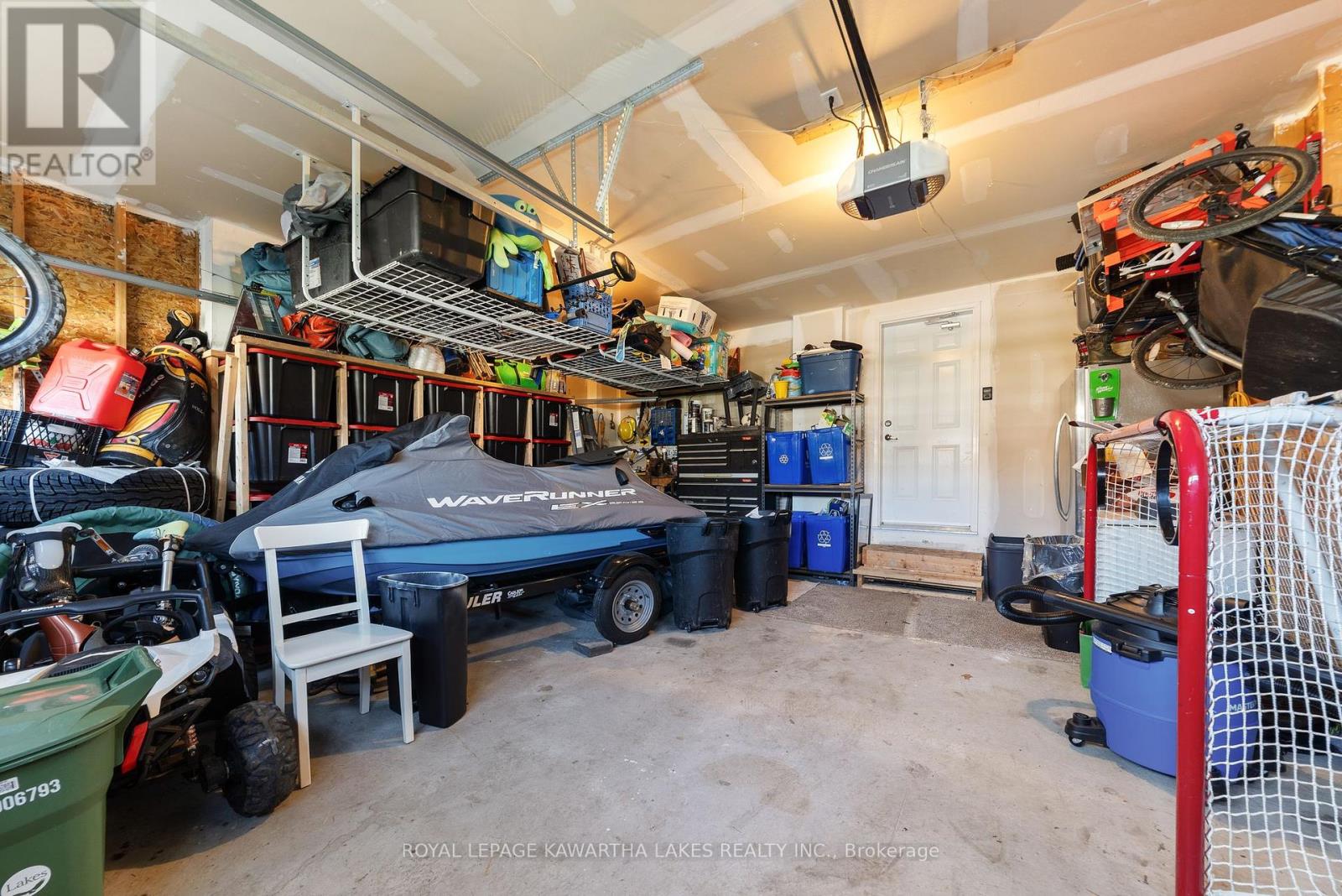 29 Logan Lane, Kawartha Lakes (Lindsay), Ontario  K9V 0L3 - Photo 42 - X12443827