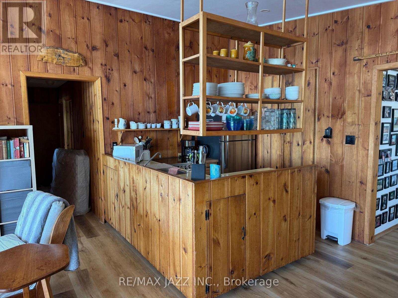 728 Renwick Road, North Kawartha, Ontario  K0L 1A0 - Photo 5 - X12444002