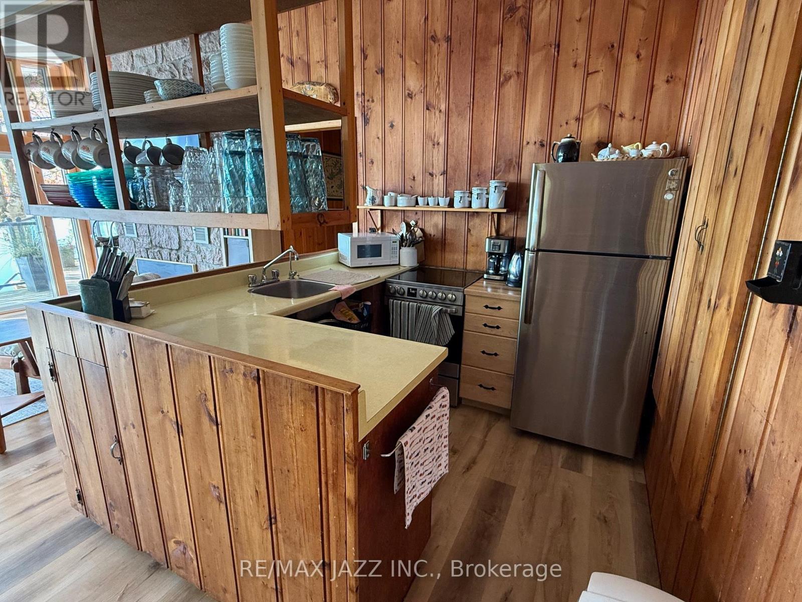 728 Renwick Road, North Kawartha, Ontario  K0L 1A0 - Photo 6 - X12444002