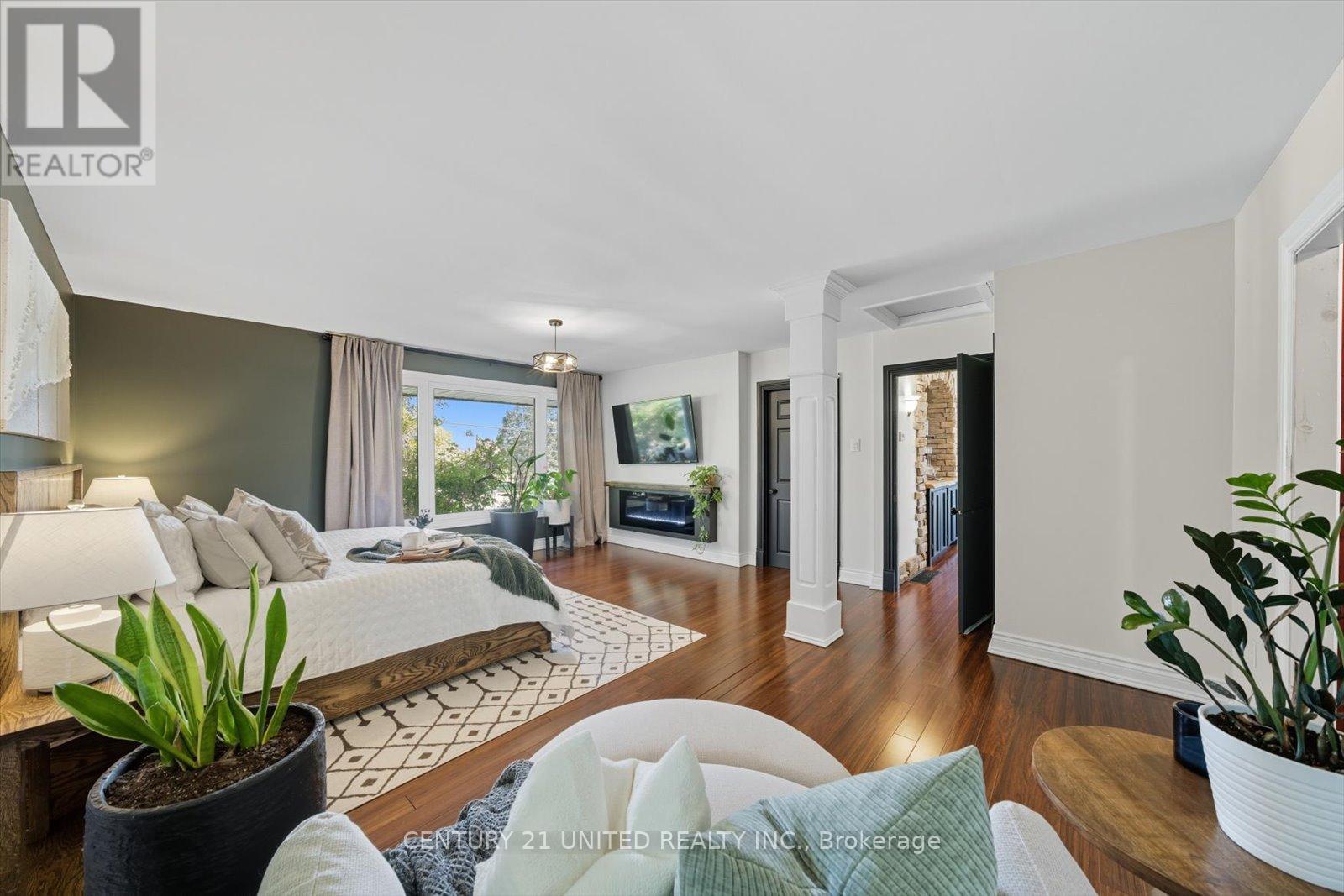 749 Spillsbury Drive, Peterborough (Otonabee Ward 1), Ontario  K9K 1K9 - Photo 23 - X12444054