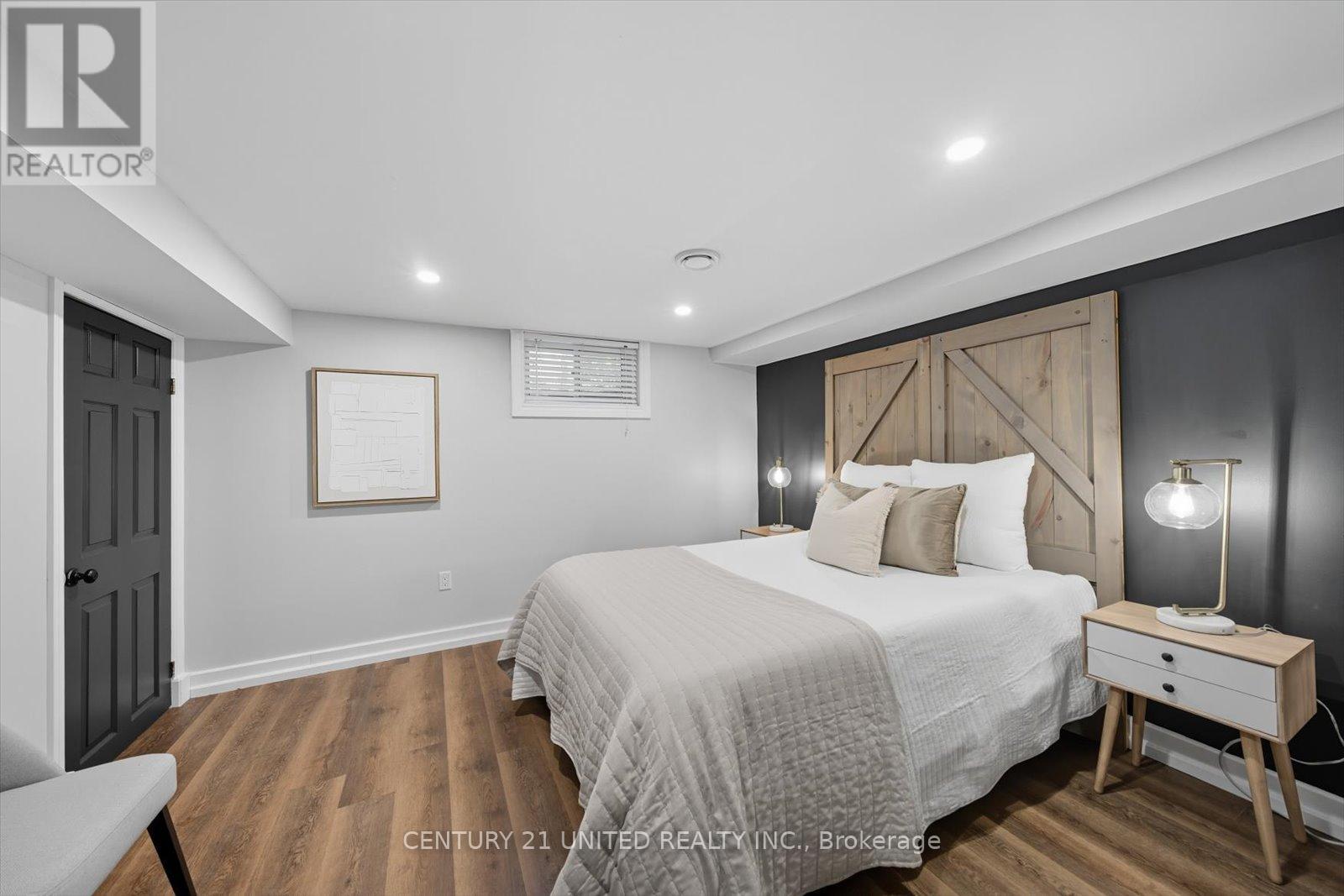 749 Spillsbury Drive, Peterborough (Otonabee Ward 1), Ontario  K9K 1K9 - Photo 33 - X12444054