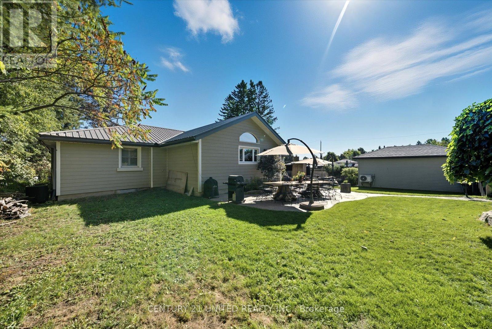 749 Spillsbury Drive, Peterborough (Otonabee Ward 1), Ontario  K9K 1K9 - Photo 47 - X12444054