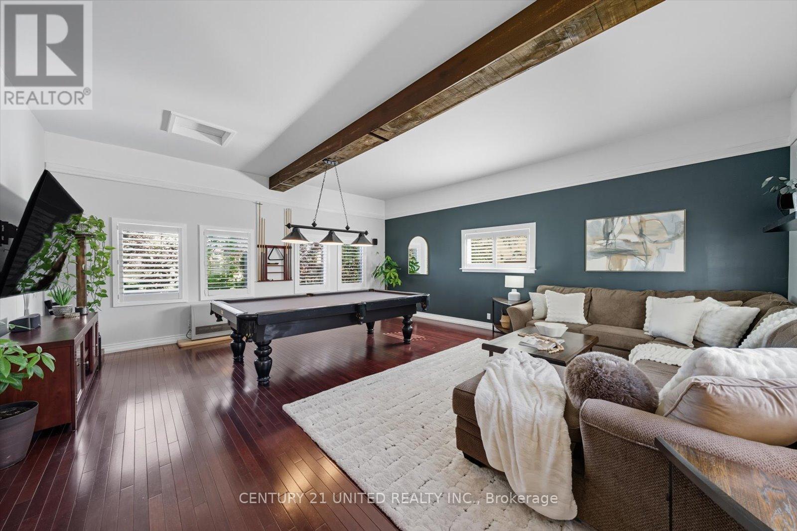 749 Spillsbury Drive, Peterborough (Otonabee Ward 1), Ontario  K9K 1K9 - Photo 6 - X12444054