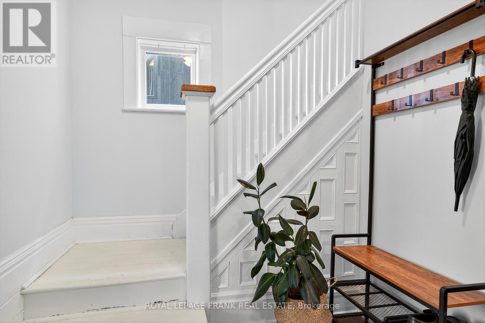 1217 Grandview Avenue, Peterborough (Otonabee Ward 1), Ontario  K9J 5P7 - Photo 25 - X12444988