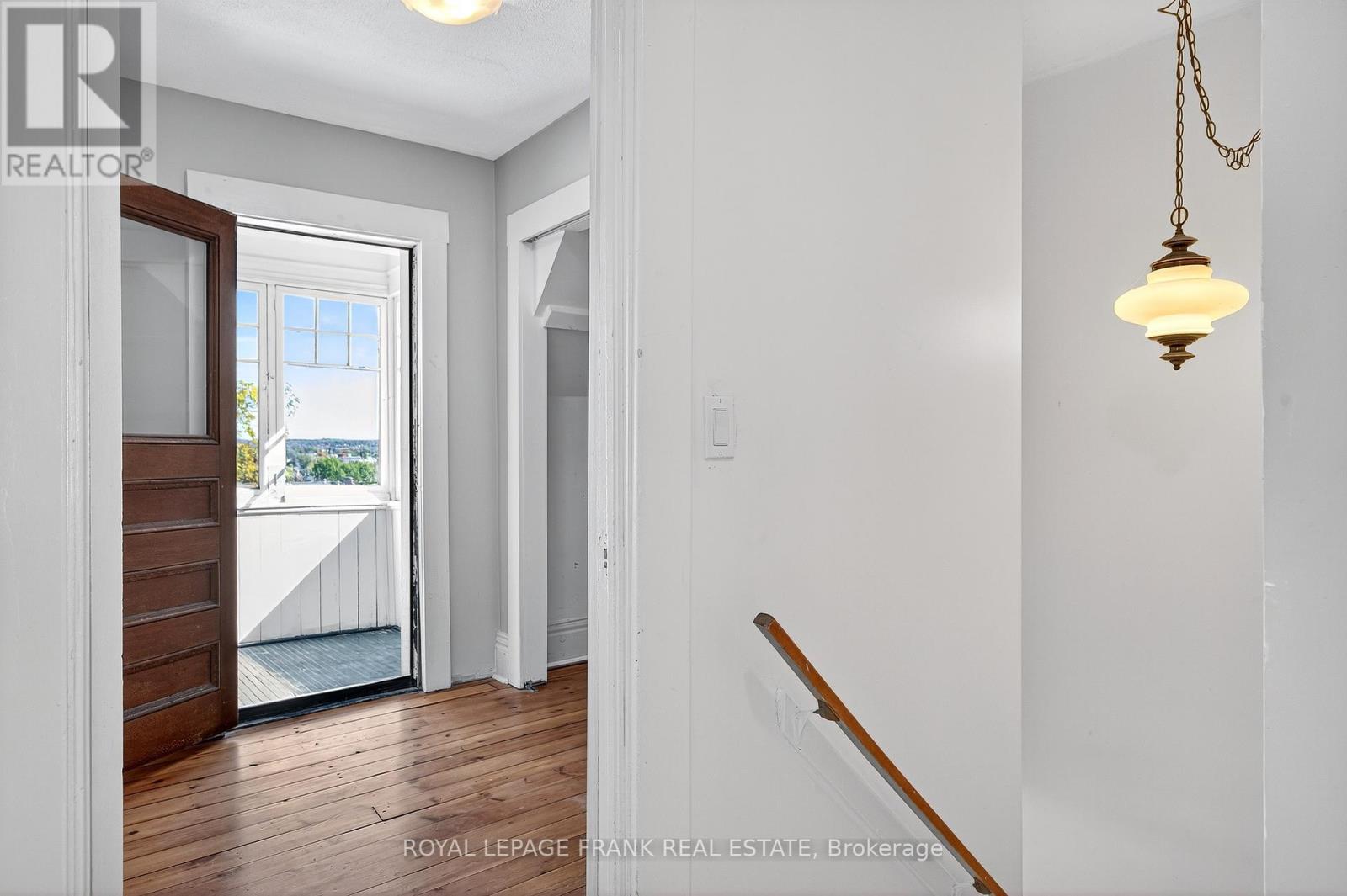1217 Grandview Avenue, Peterborough (Otonabee Ward 1), Ontario  K9J 5P7 - Photo 26 - X12444988