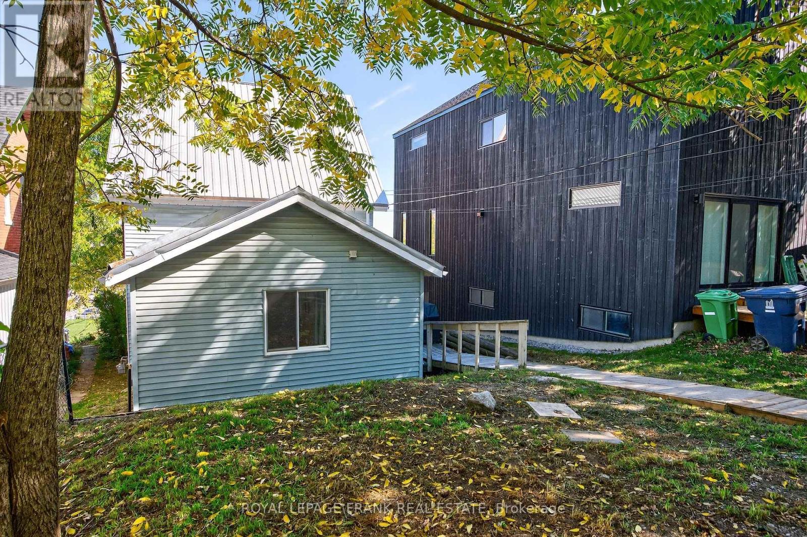 1217 Grandview Avenue, Peterborough (Otonabee Ward 1), Ontario  K9J 5P7 - Photo 42 - X12444988