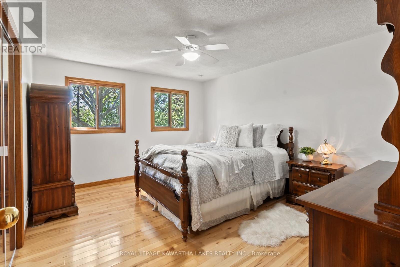 195 Elgin Street W, Kawartha Lakes (Lindsay), Ontario  K9V 6B1 - Photo 18 - X12445130