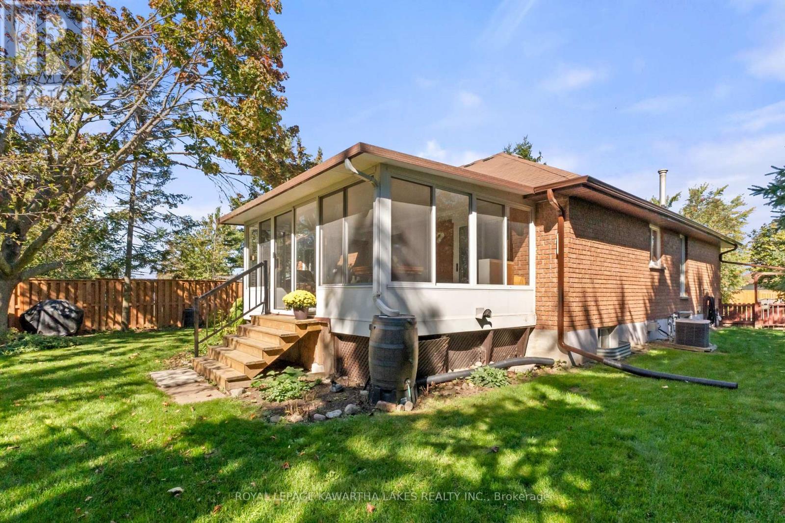 195 Elgin Street W, Kawartha Lakes (Lindsay), Ontario  K9V 6B1 - Photo 42 - X12445130