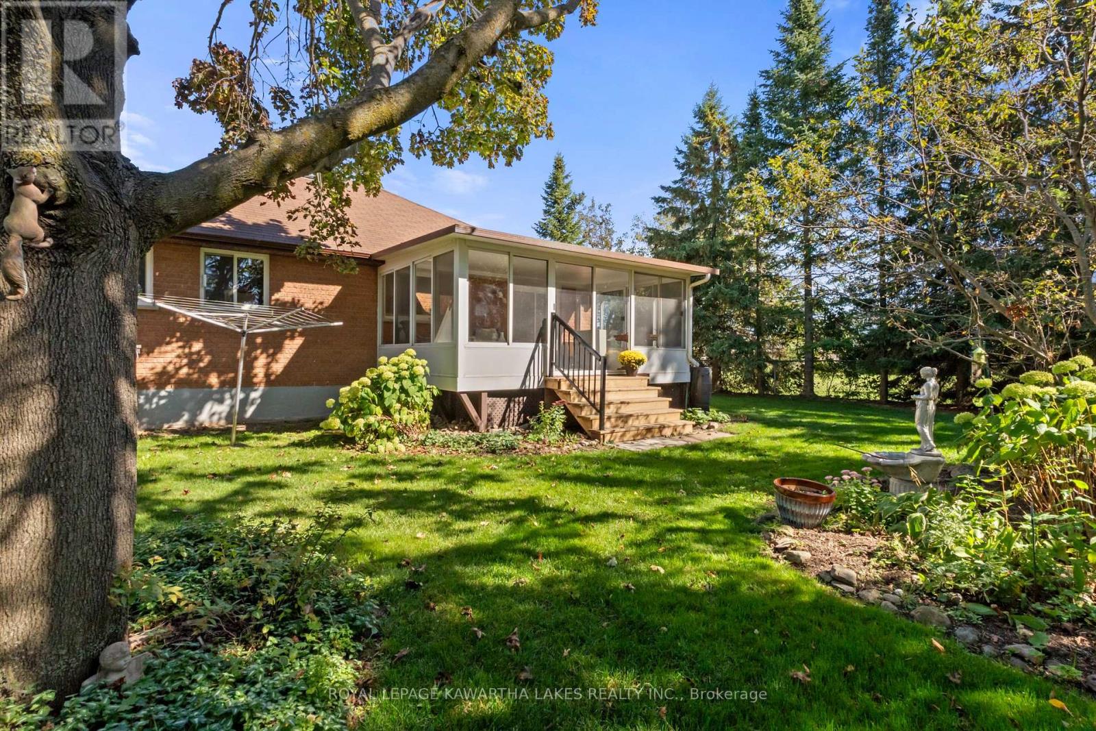 195 Elgin Street W, Kawartha Lakes (Lindsay), Ontario  K9V 6B1 - Photo 43 - X12445130