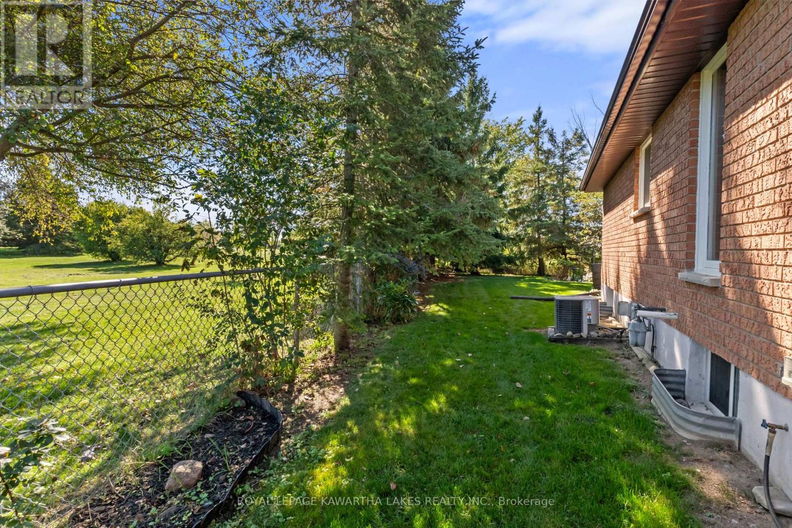 195 Elgin Street W, Kawartha Lakes (Lindsay), Ontario  K9V 6B1 - Photo 45 - X12445130