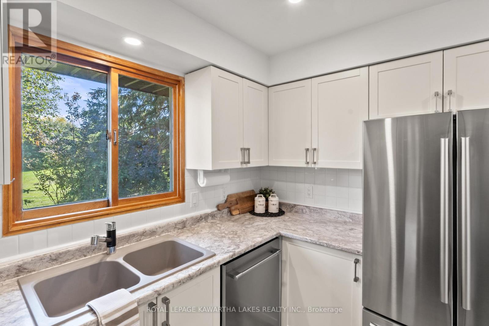 195 Elgin Street W, Kawartha Lakes (Lindsay), Ontario  K9V 6B1 - Photo 47 - X12445130