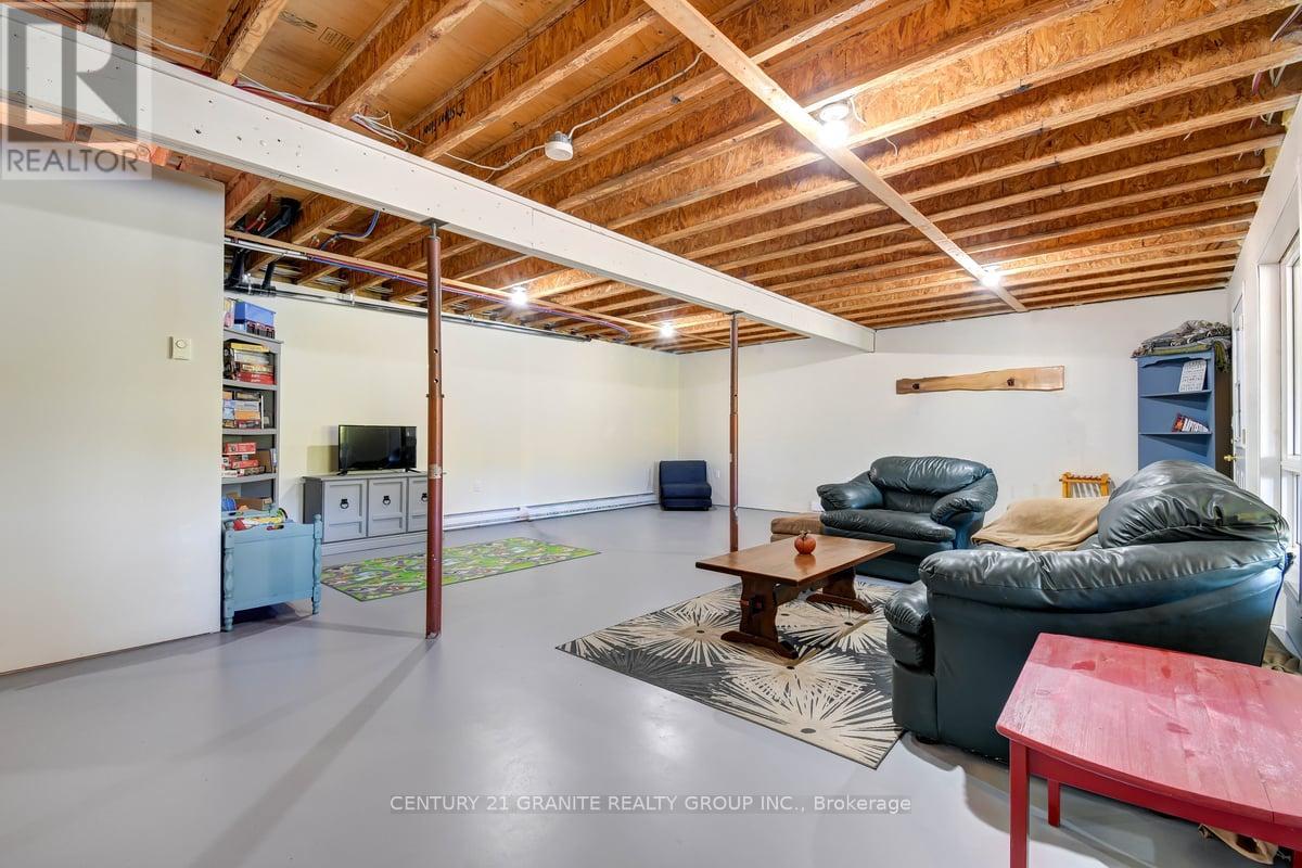 75 Martin Road, Hastings Highlands (Herschel Ward), Ontario  K0L 1C0 - Photo 21 - X12445573