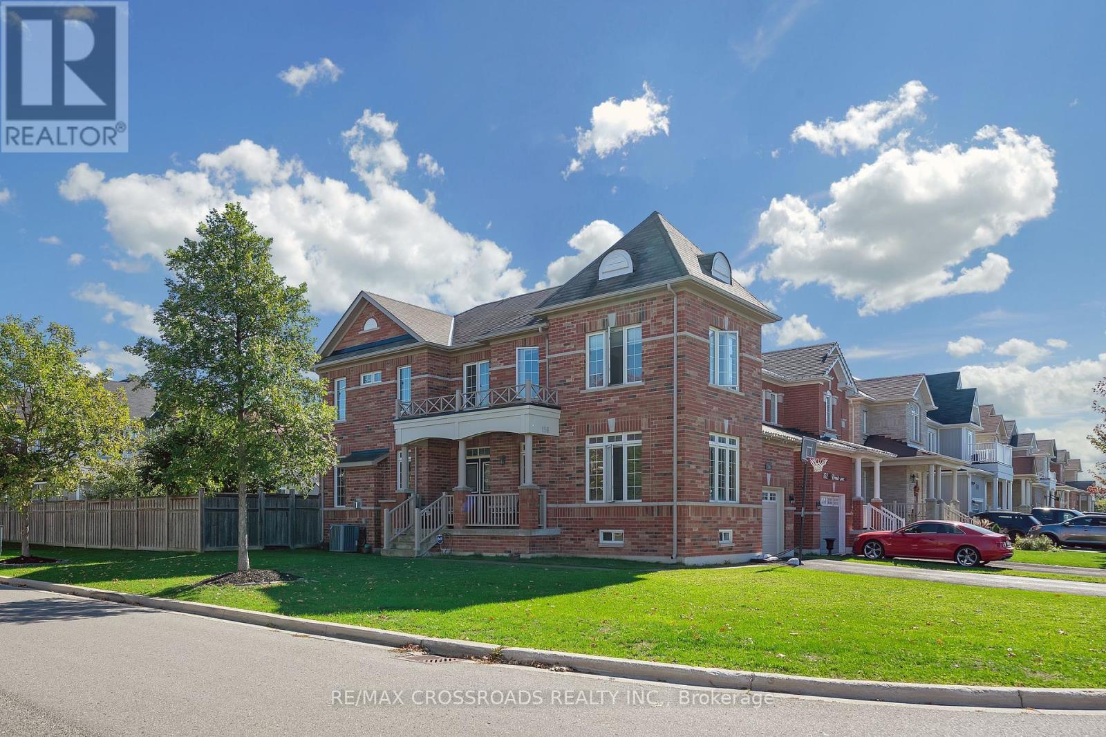 156 Mcdonald Crescent, Clarington (Newcastle), Ontario  L1B 0C9 - Photo 3 - E12445687