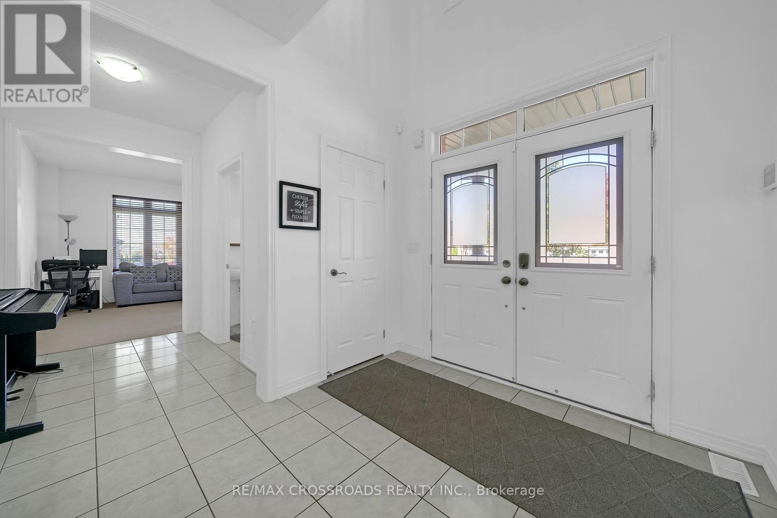 156 Mcdonald Crescent, Clarington (Newcastle), Ontario  L1B 0C9 - Photo 8 - E12445687