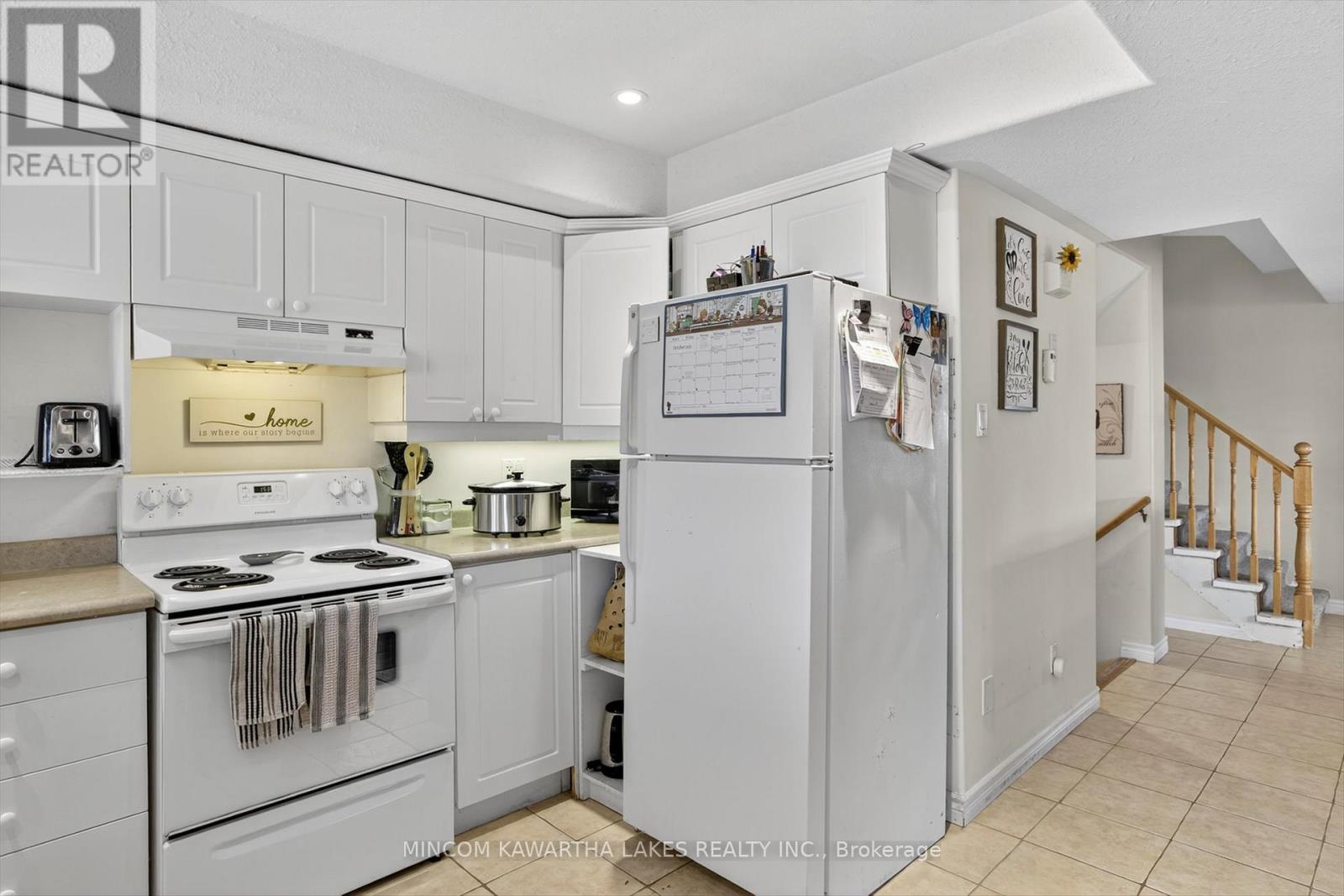 724 Trailview Drive, Peterborough (Ashburnham Ward 4), Ontario  K9J 8P2 - Photo 13 - X12446656