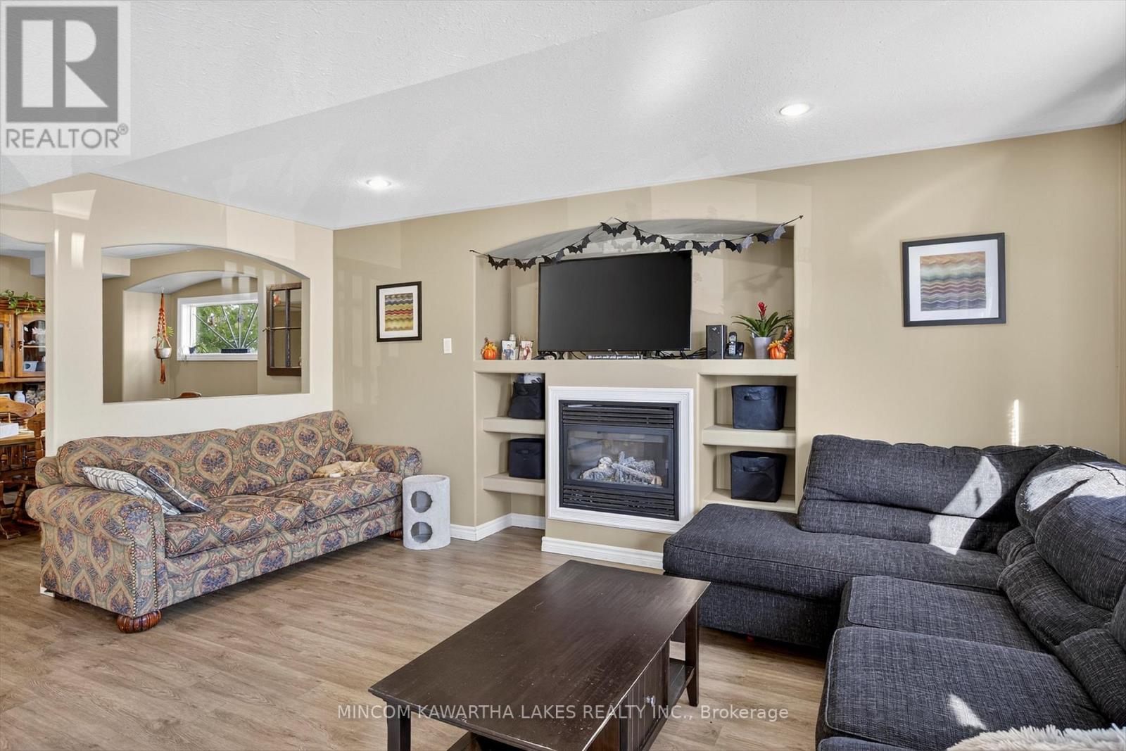 724 Trailview Drive, Peterborough (Ashburnham Ward 4), Ontario  K9J 8P2 - Photo 15 - X12446656