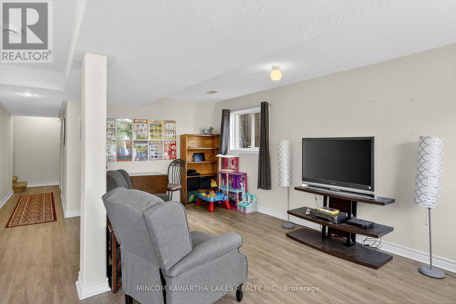 724 Trailview Drive, Peterborough (Ashburnham Ward 4), Ontario  K9J 8P2 - Photo 33 - X12446656