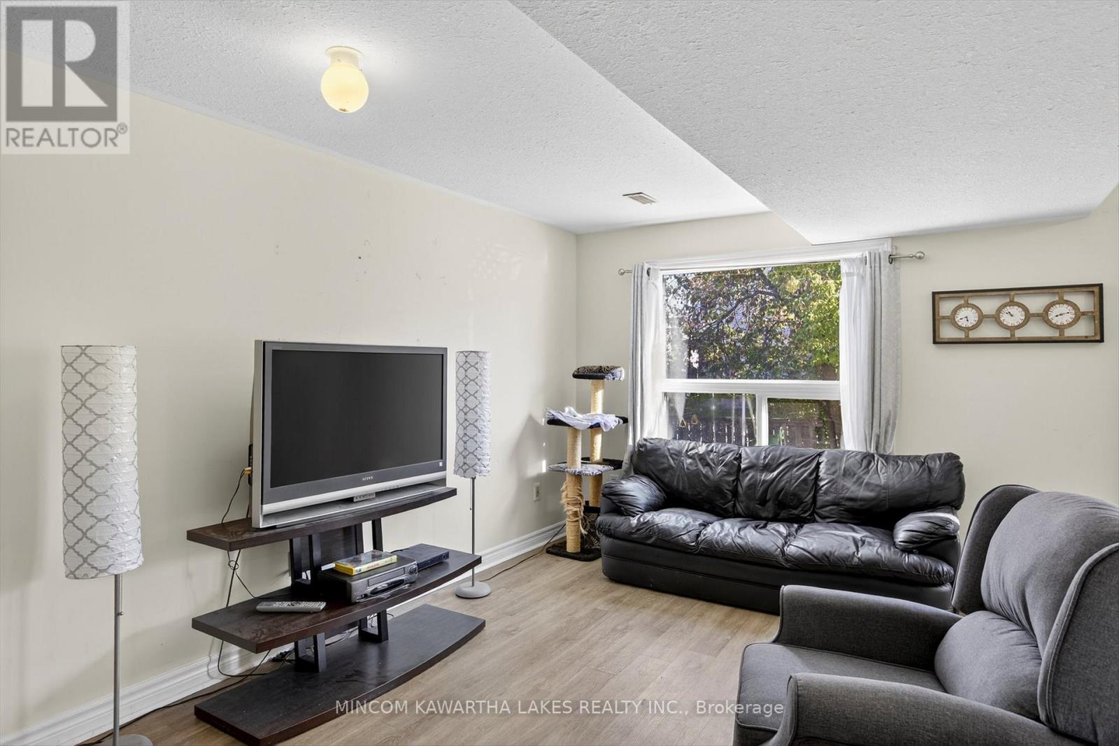 724 Trailview Drive, Peterborough (Ashburnham Ward 4), Ontario  K9J 8P2 - Photo 34 - X12446656