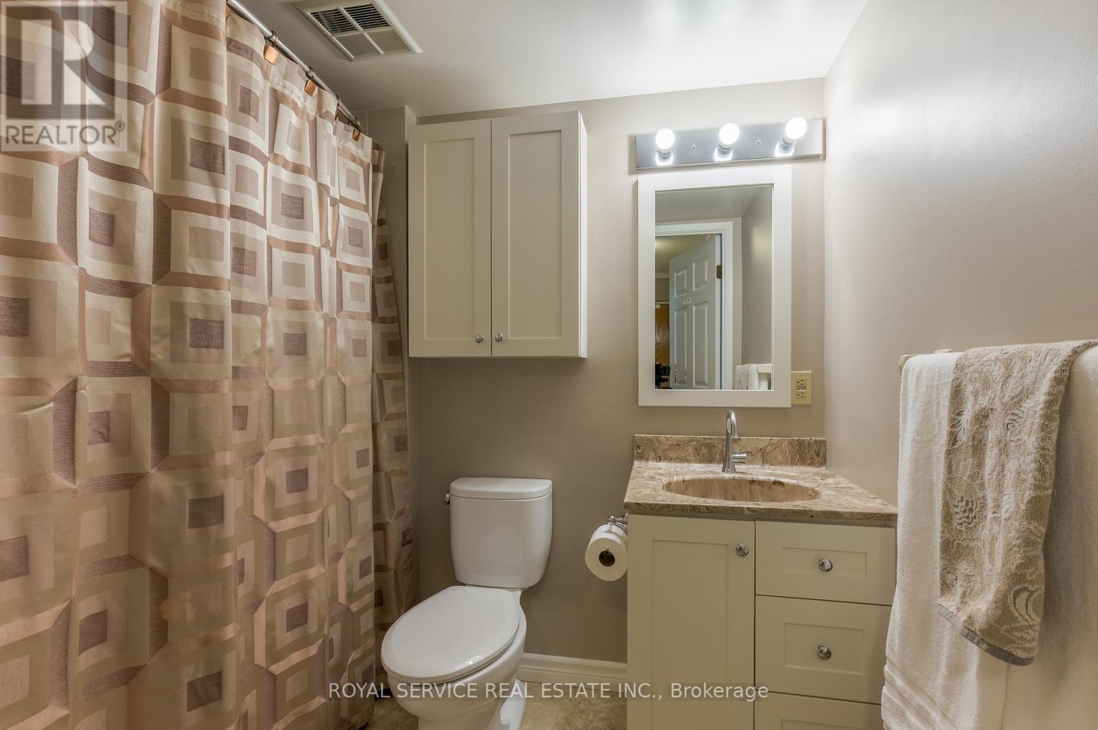 215 - 921 Armour Road, Peterborough (Ashburnham Ward 4), Ontario  K9H 7K5 - Photo 21 - X12447000