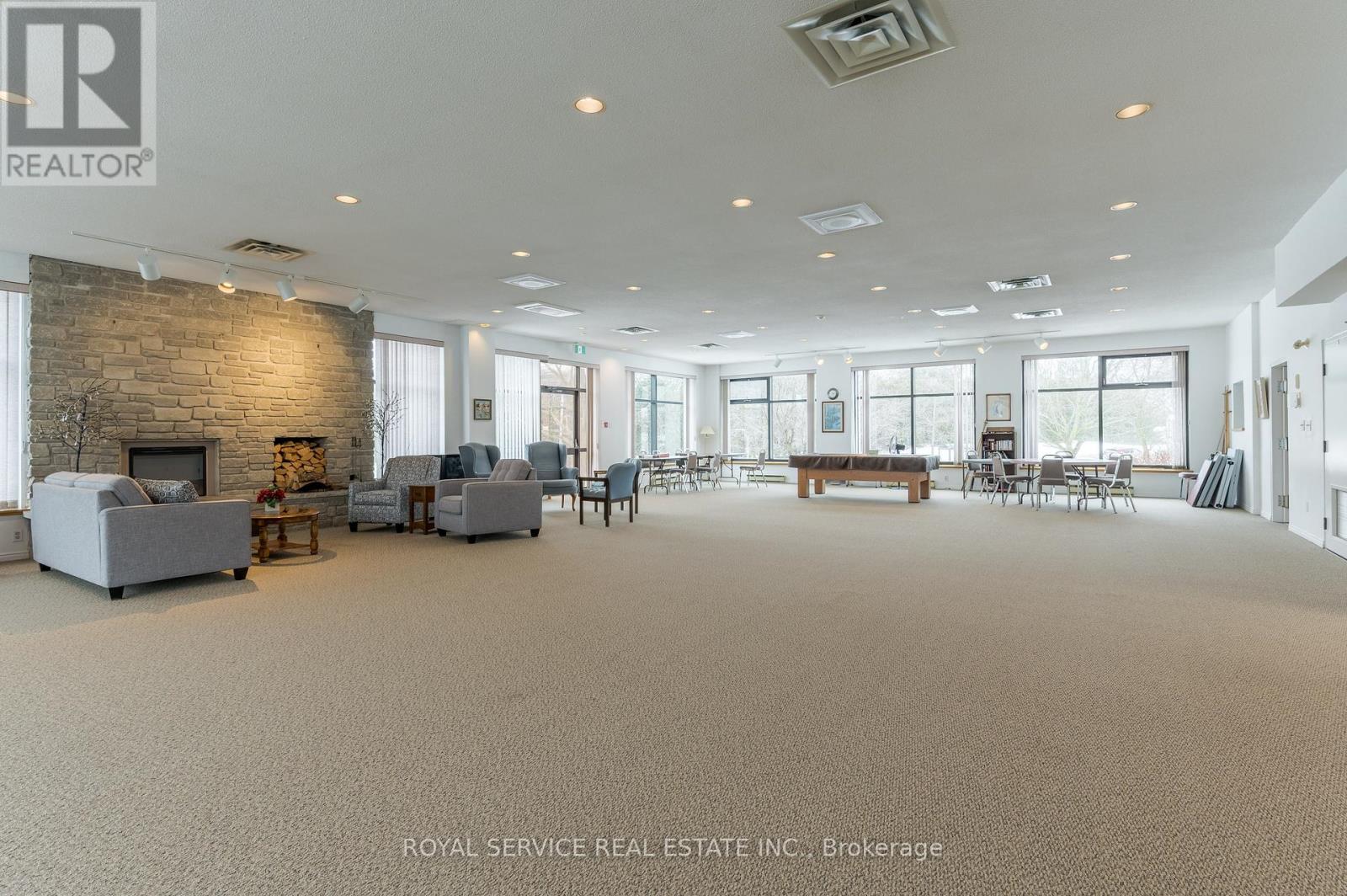 215 - 921 Armour Road, Peterborough (Ashburnham Ward 4), Ontario  K9H 7K5 - Photo 24 - X12447000