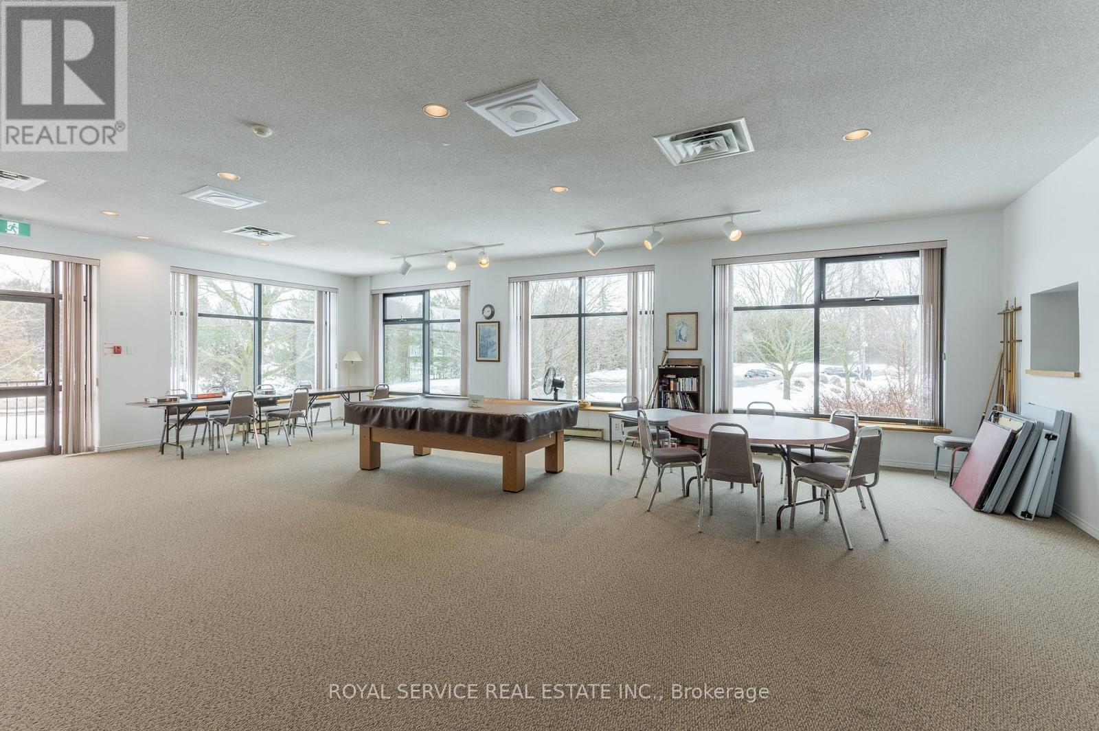 215 - 921 Armour Road, Peterborough (Ashburnham Ward 4), Ontario  K9H 7K5 - Photo 28 - X12447000