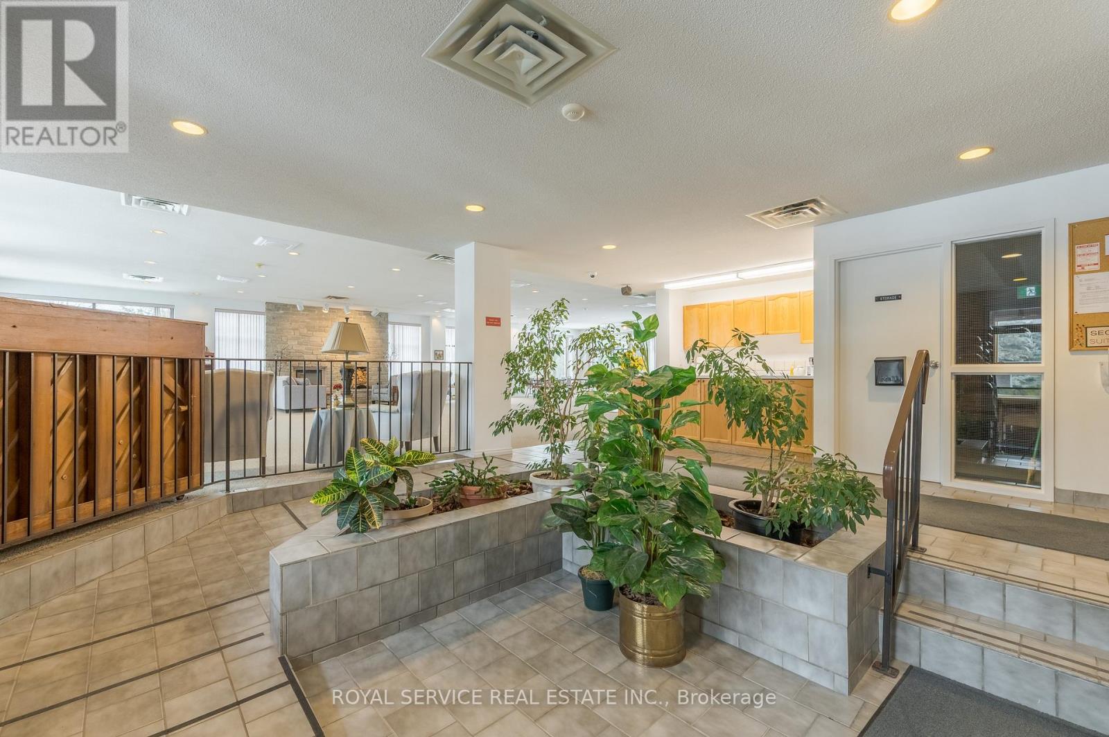 215 - 921 Armour Road, Peterborough (Ashburnham Ward 4), Ontario  K9H 7K5 - Photo 31 - X12447000