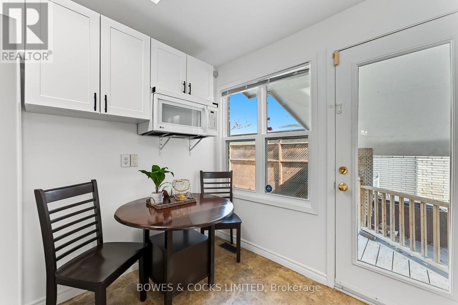 540 Montcalm Drive, Peterborough (Northcrest Ward 5), Ontario  K9H 6S7 - Photo 15 - X12447159