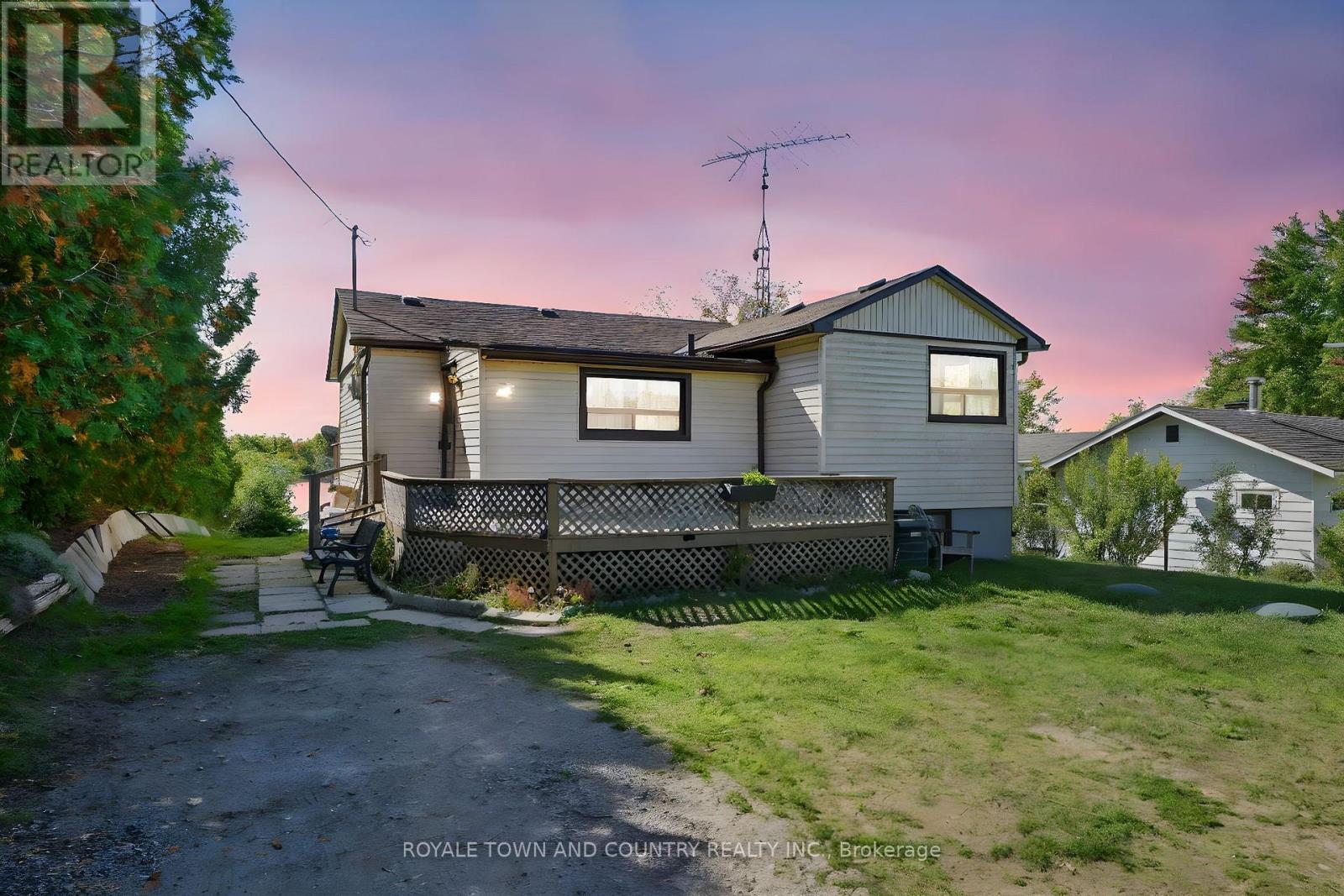 68 Charlore Park Drive, Kawartha Lakes (Emily), Ontario  K0L 2W0 - Photo 1 - X12447389