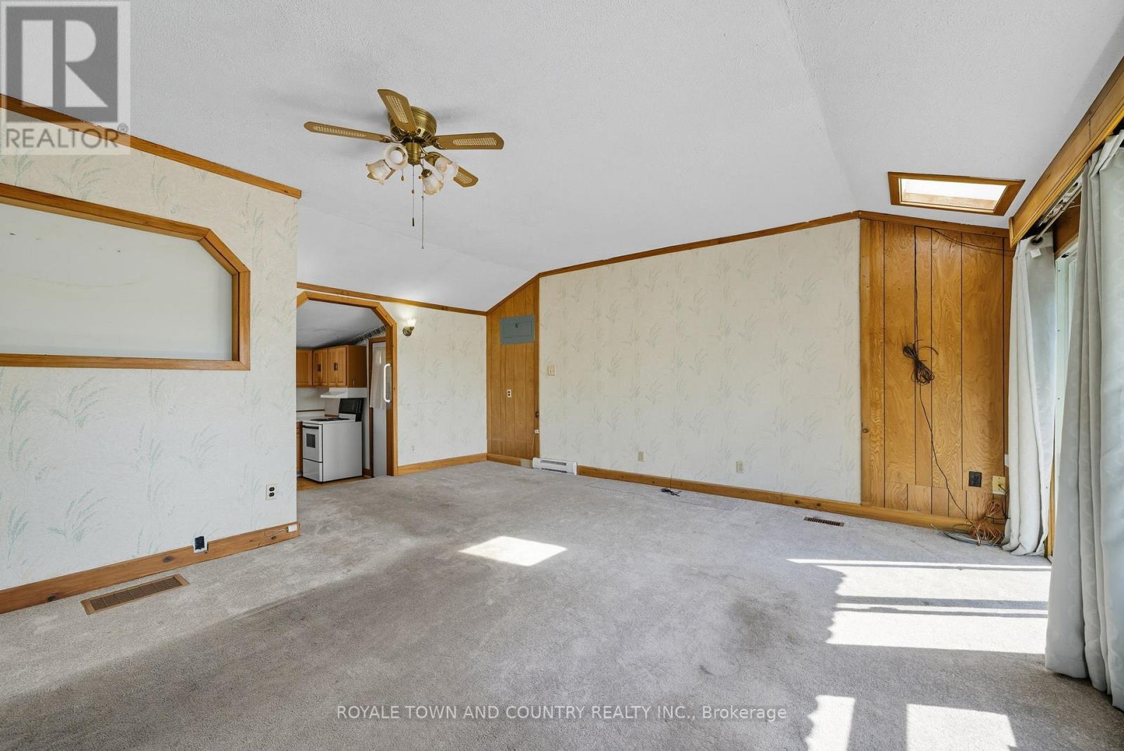 68 Charlore Park Drive, Kawartha Lakes (Emily), Ontario  K0L 2W0 - Photo 14 - X12447389