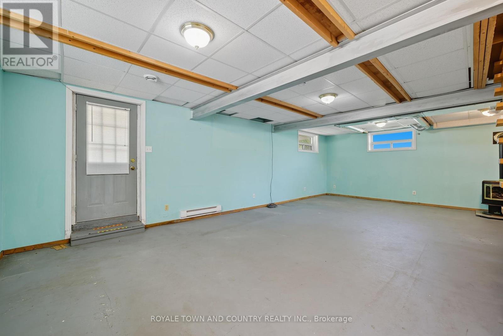 68 Charlore Park Drive, Kawartha Lakes (Emily), Ontario  K0L 2W0 - Photo 30 - X12447389