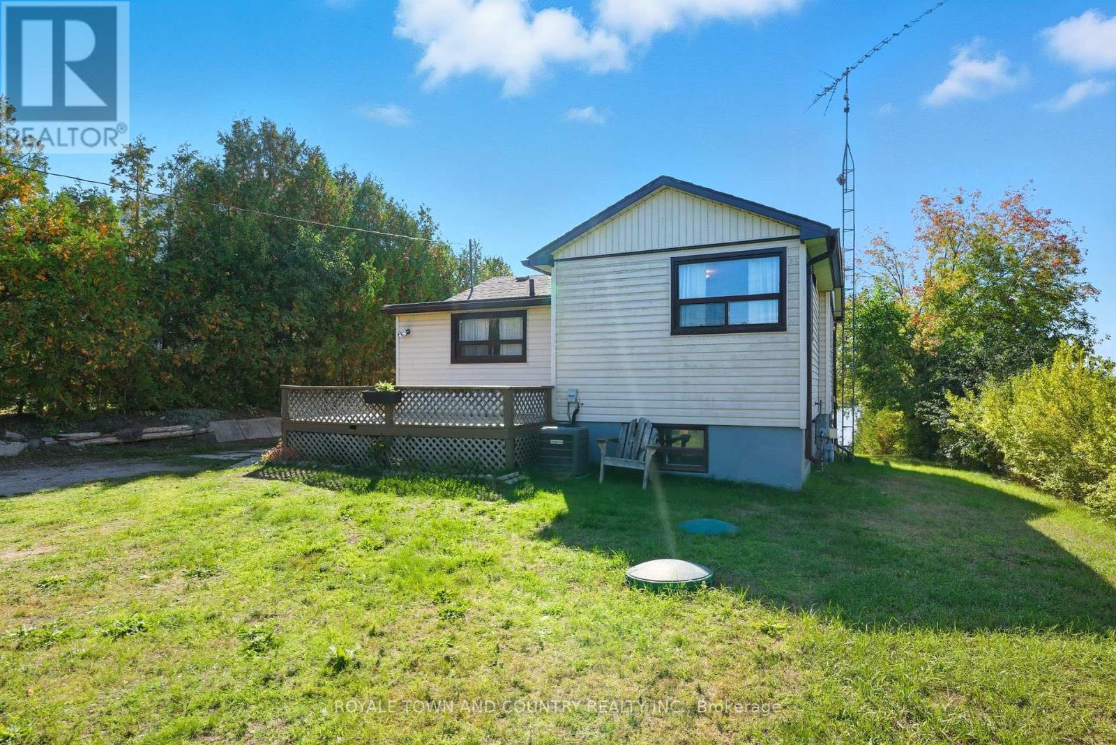 68 Charlore Park Drive, Kawartha Lakes (Emily), Ontario  K0L 2W0 - Photo 4 - X12447389