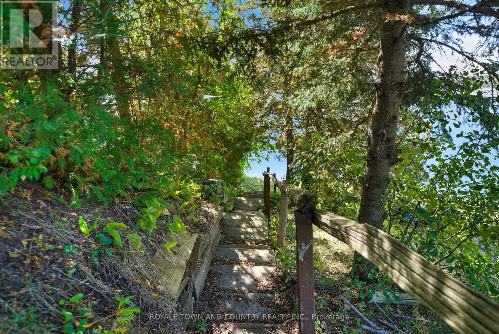 68 Charlore Park Drive, Kawartha Lakes (Emily), Ontario  K0L 2W0 - Photo 42 - X12447389