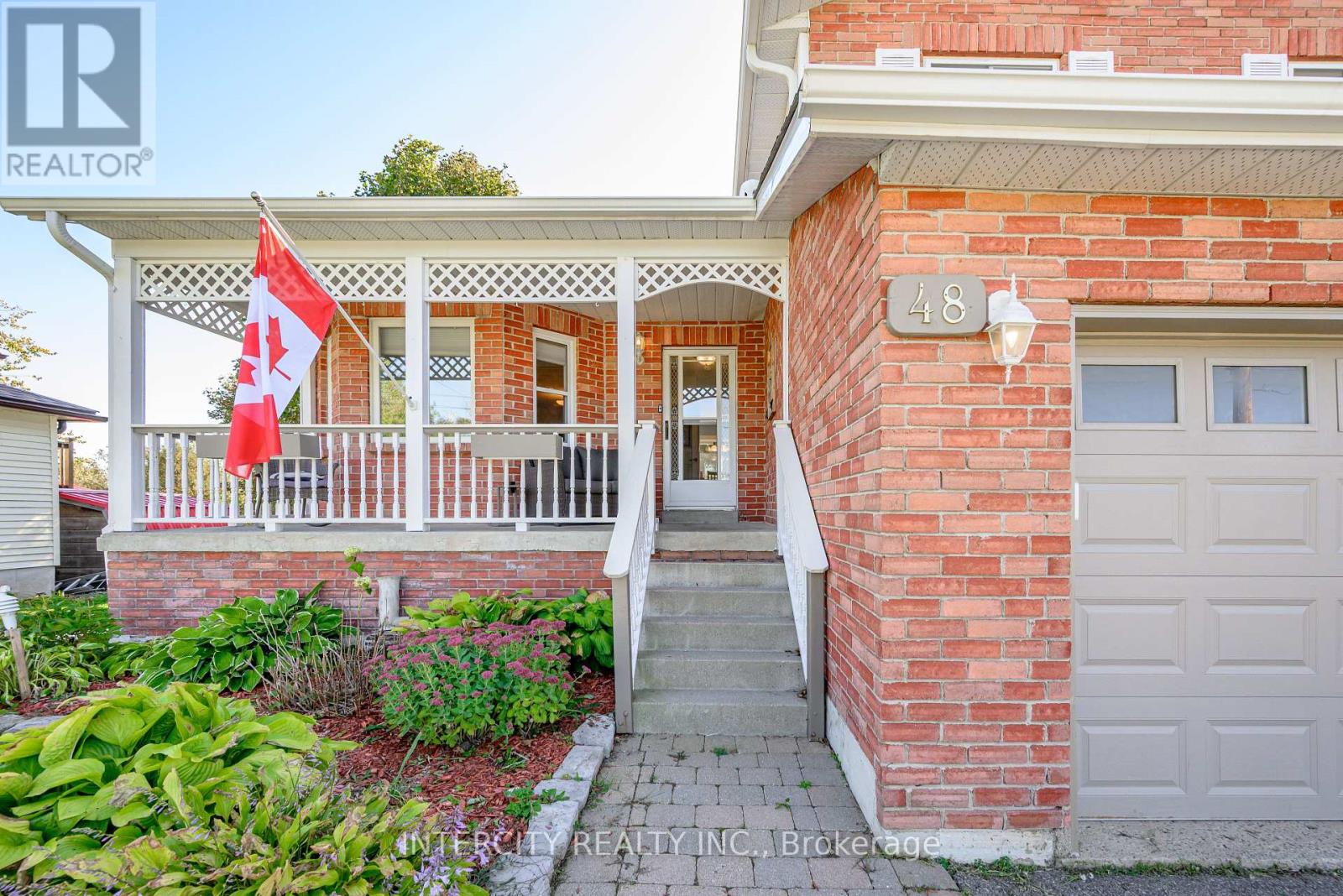 48 Champlain Boulevard, Kawartha Lakes (Lindsay), Ontario  K9V 0J1 - Photo 1 - X12447873