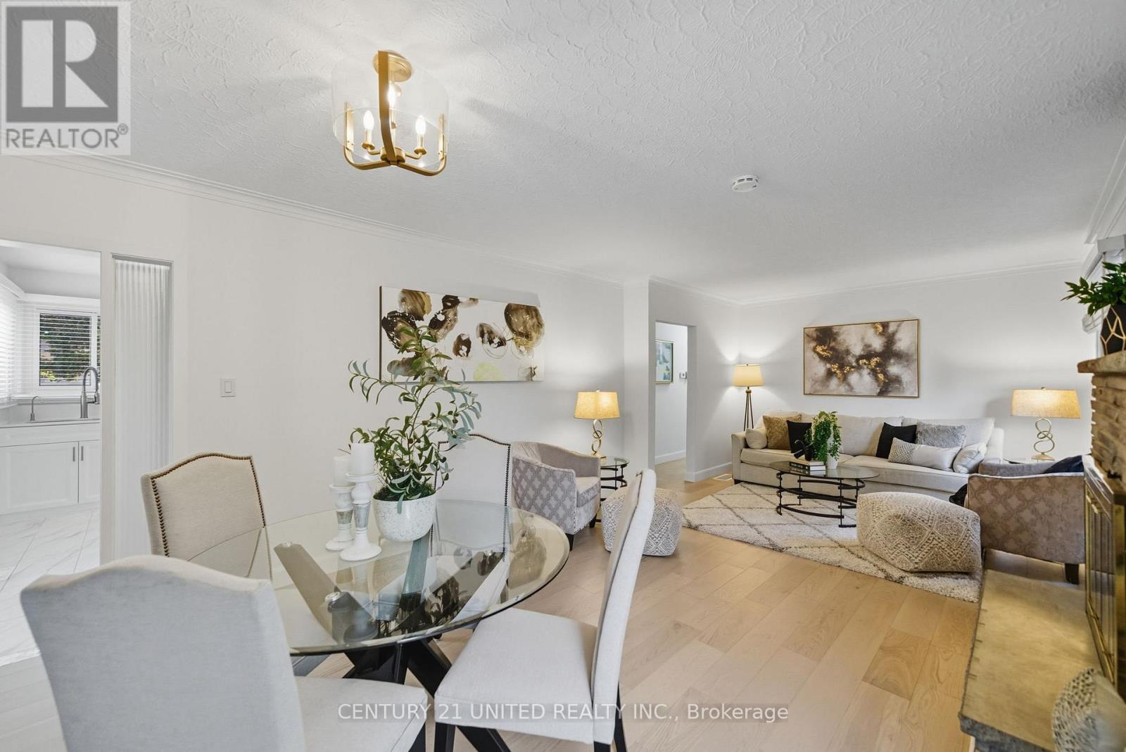 5 Ferndale Avenue, Peterborough (Monaghan Ward 2), Ontario  K9J 1L9 - Photo 15 - X12448059