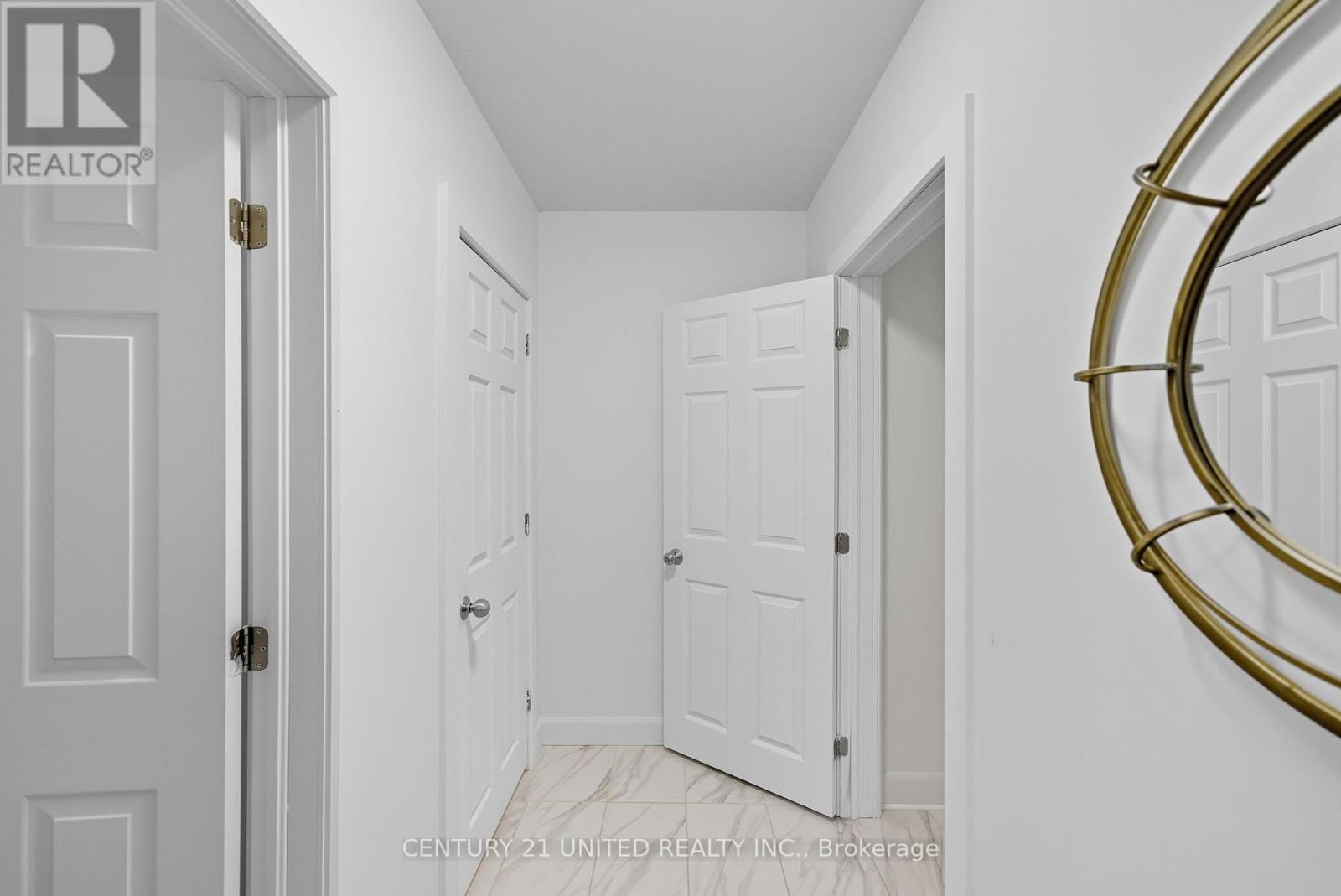 5 Ferndale Avenue, Peterborough (Monaghan Ward 2), Ontario  K9J 1L9 - Photo 25 - X12448059