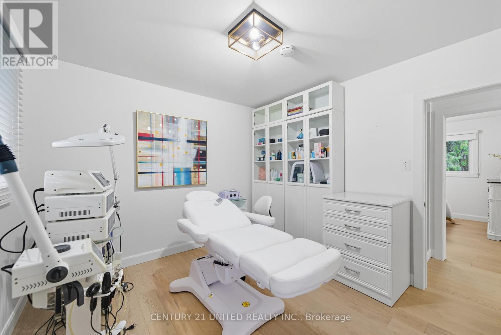 5 Ferndale Avenue, Peterborough (Monaghan Ward 2), Ontario  K9J 1L9 - Photo 28 - X12448059