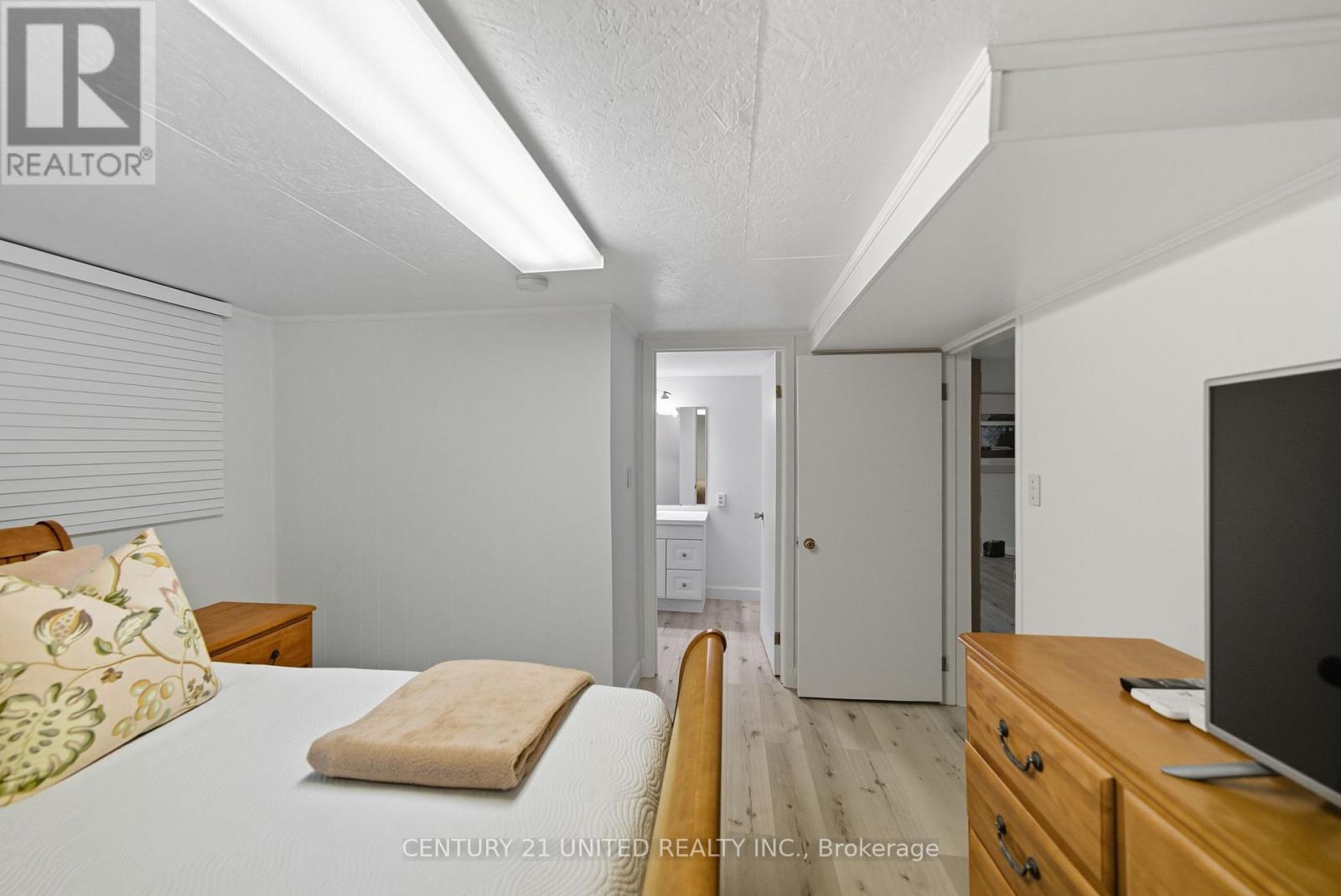 5 Ferndale Avenue, Peterborough (Monaghan Ward 2), Ontario  K9J 1L9 - Photo 40 - X12448059