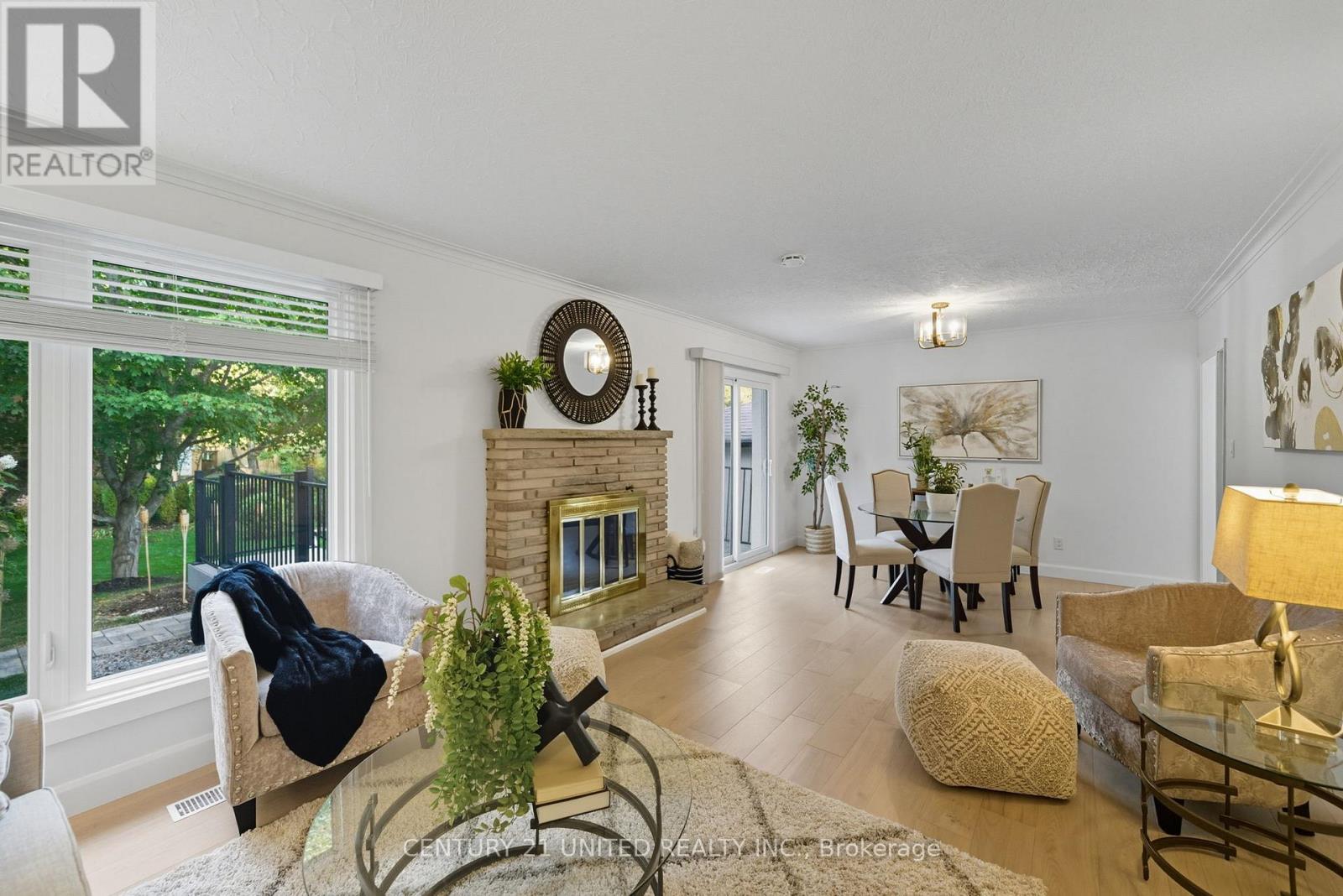 5 Ferndale Avenue, Peterborough (Monaghan Ward 2), Ontario  K9J 1L9 - Photo 8 - X12448059